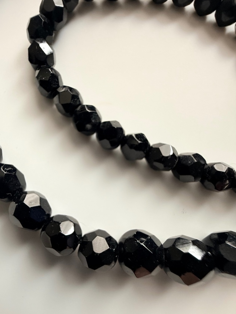 Vintage Black Glass Necklace - Picture 6 of 6